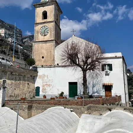 בית נופש Villa Amalfi *